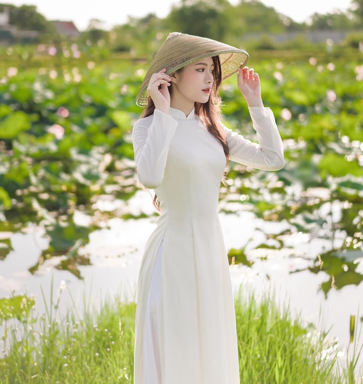 nu sinh vien nghe an dep trong veo khien cong dong mang dung ngoi khong yen dspl 5 nu sinh vien nghe an dep trong veo khien cong dong mang dung ngoi khong yen dspl 5