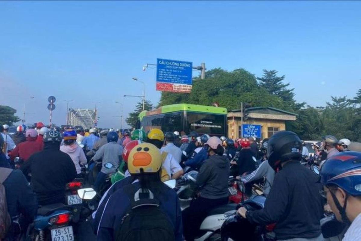 tai nan lien hoan o ha noi dung gio cao diem tuyen duong qua cau chuong duong un tac keo dai dspl 1 tai nan lien hoan o ha noi dung gio cao diem tuyen duong qua cau chuong duong un tac keo dai dspl 1