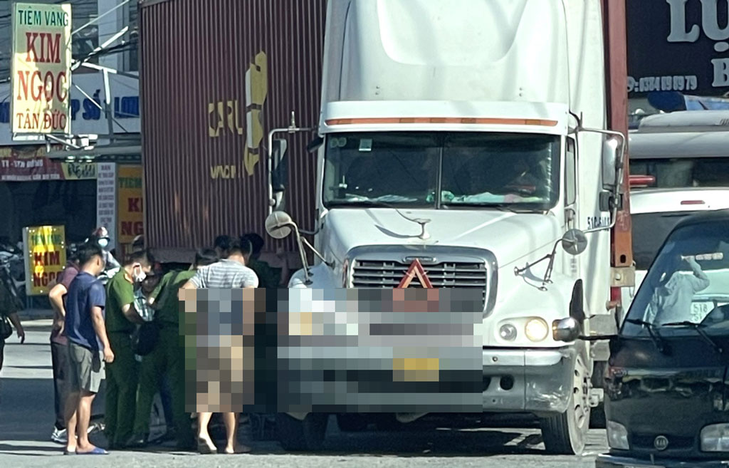 va cham voi container mot phu nu o long an tu vong thuong tam spl 1 va cham voi container mot phu nu o long an tu vong thuong tam spl 1