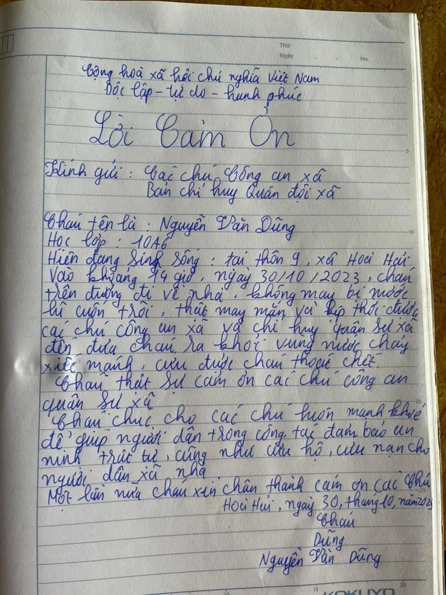 xuc dong dong thu tay cam on cua nam sinh lop 10 duoc luc luong cong an cuu mang giua dong lu du dspl 1 xuc dong dong thu tay cam on cua nam sinh lop 10 duoc luc luong cong an cuu mang giua dong lu du dspl 1