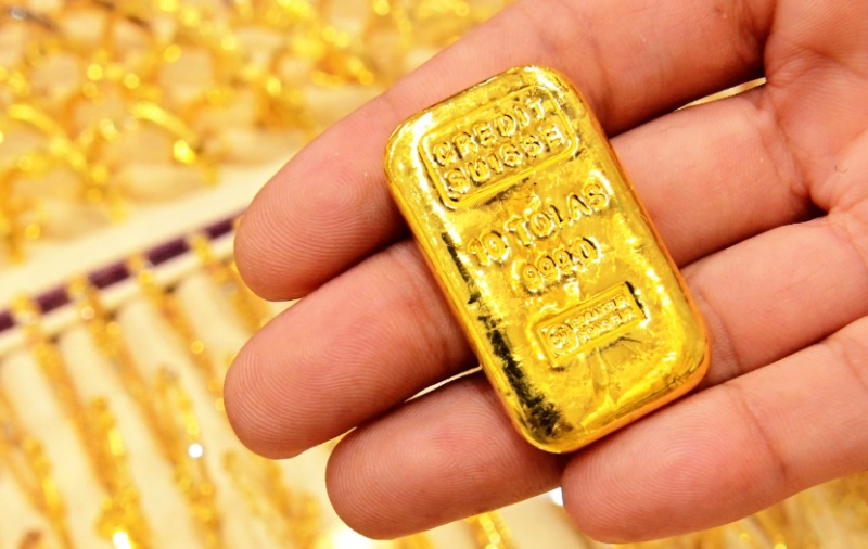 gia vang hom nay moi nhat 2 12 2023 gia vang chung lai nhung van neo o muc cao dspl 1