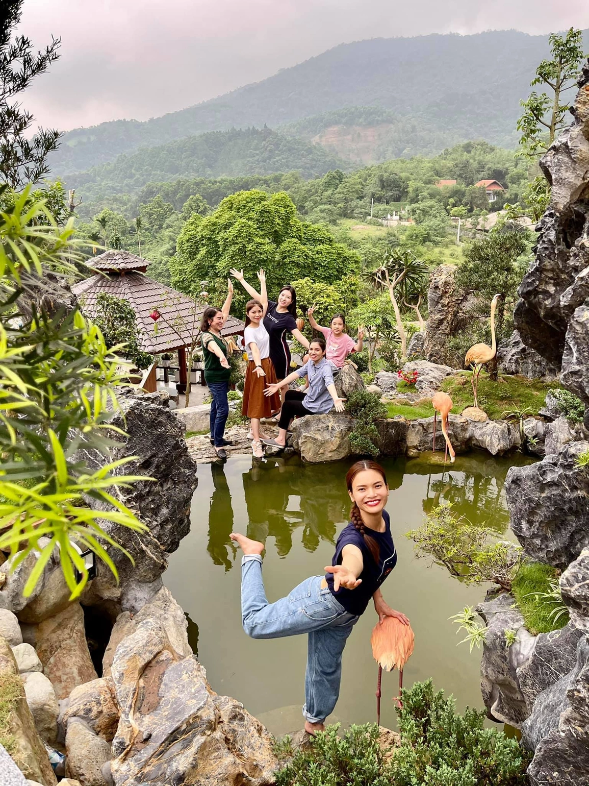 ben trong nha vuon 8 000m2 cua nu ca si tre nhat duoc phong nsnd dspl 2jpg3 ben trong nha vuon 8 000m2 cua nu ca si tre nhat duoc phong nsnd dspl 2jpg3