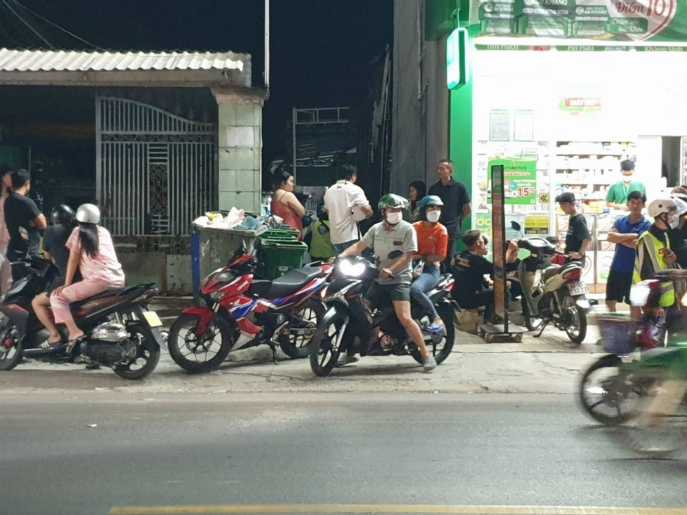 vu cha ngat xiu khi phat hien con gai chet trong tu the treo co tin nhan dien thoai he lo nguyen nhan dspl 1 vu cha ngat xiu khi phat hien con gai chet trong tu the treo co tin nhan dien thoai he lo nguyen nhan dspl 1