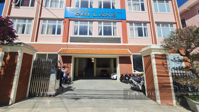 vu sap la phong trong truong hoc tai tp da lat so gd dt cu can bo den hien truong dpsl 2