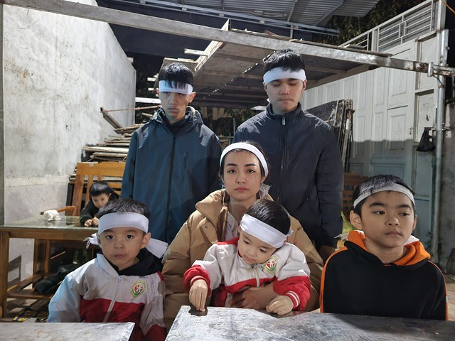 vu sap gian giao 1 nguoi chet o thanh hoa tieng khoc xe long cua 6 me con nan nhan dspl 1 vu sap gian giao 1 nguoi chet o thanh hoa tieng khoc xe long cua 6 me con nan nhan dspl 1