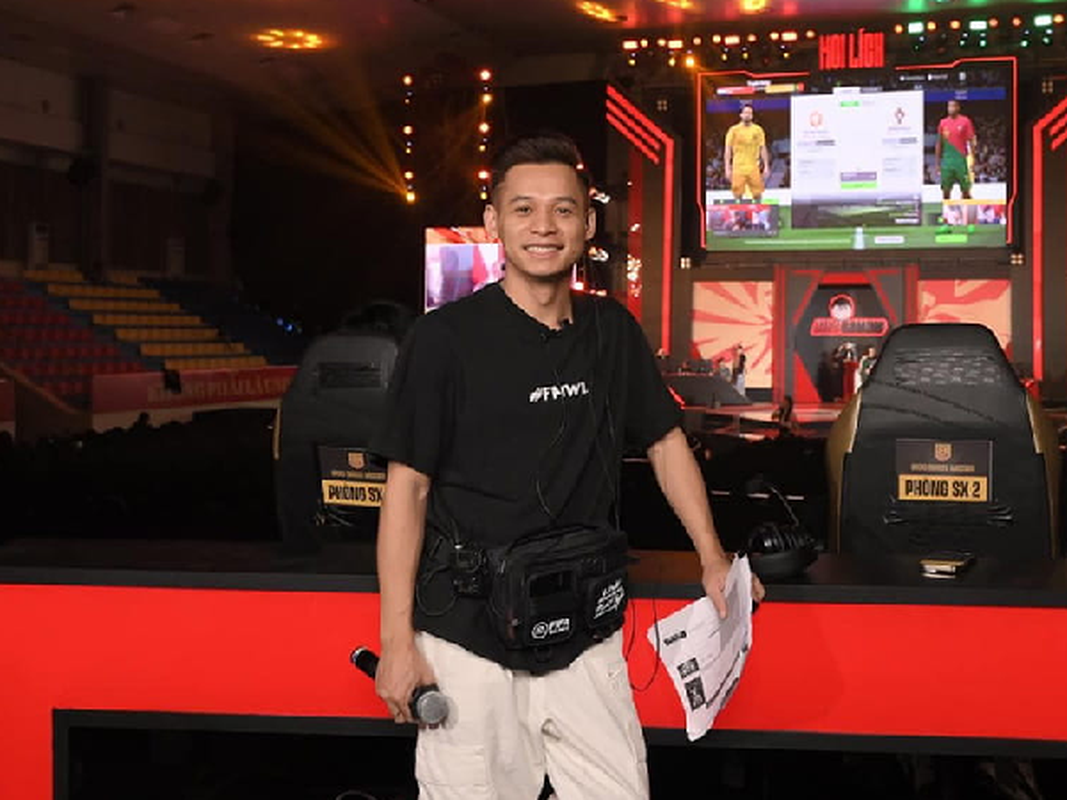 ben trong dinh thu 7 tang hoanh trang cua streamer top 1 viet nam dspl 3 ben trong dinh thu 7 tang hoanh trang cua streamer top 1 viet nam dspl 3