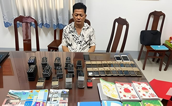 pha duong day du do hoc sinh mo tai khoan ngan hang roi ban lai 6 doi tuong bi khoi to dspl 2 pha duong day du do hoc sinh mo tai khoan ngan hang roi ban lai 6 doi tuong bi khoi to dspl 2