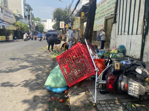 o to ban tai dai nao duong pho hat vang nam shipper o tp hcm dspl 1