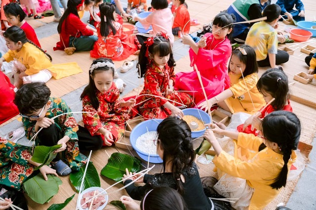giao vien co bat buoc phai truc tet am lich 2024 khong dspl 1 giao vien co bat buoc phai truc tet am lich 2024 khong dspl 1