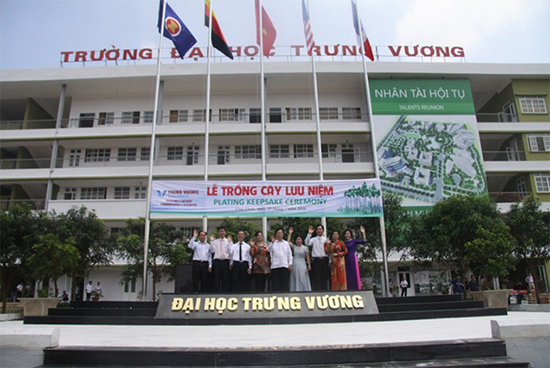 mot truong dai hoc xe rao tuyen sinh co nganh tuyen vuot hon 700 chi tieu dspl 11 mot truong dai hoc xe rao tuyen sinh co nganh tuyen vuot hon 700 chi tieu dspl 11