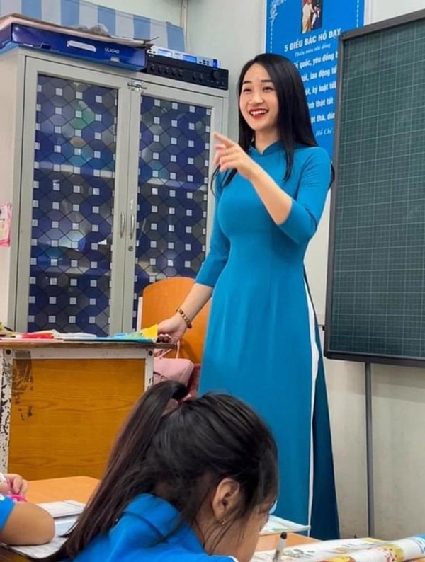 diem danh nhung co giao noi nhu con 2023 voc dang cuon hut mat dep nhu hoa hau dspl 3