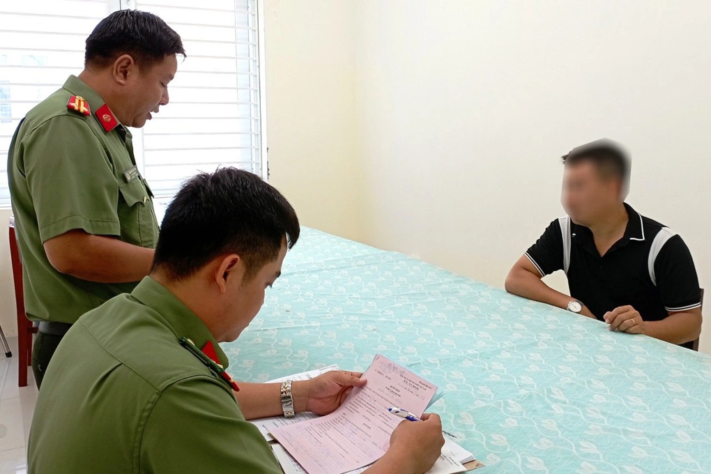 len facebook tiet lo chot kiem tra nong do con nguoi dan ong trinh bay gi tai co quan cong an dspl 2