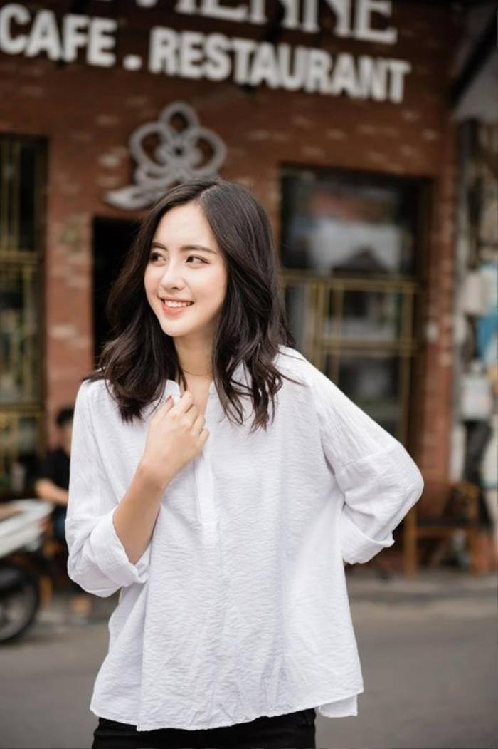 nu sinh khoe anh the van xinh ngat ngay khien bao chang me man dspl 2