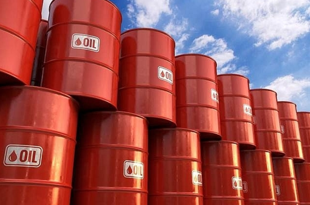 tang-lien-tiep-5-thang-gia-dau-the-gioi-dang-dat-nguong-ky-luc