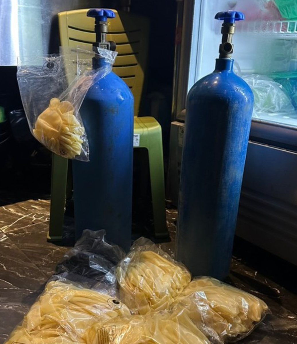 nhieu-quan-bar-o-ha-noi-bi-phat-hien-kinh-doanh-bong-cuoi