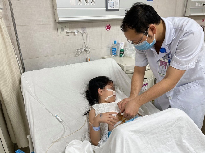 tin tuc doi song ngay 225 xon xao pha xu ly cuc doc cua chang trai quen khau trang1 tin tuc doi song ngay 225 xon xao pha xu ly cuc doc cua chang trai quen khau trang1