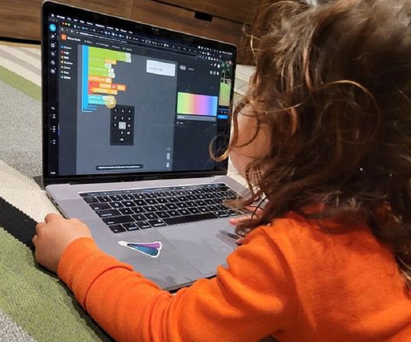 tin tuc cong nghe moi nong nhat hom nay 66 ong chu facebook khoe anh day con gai lap trinh1