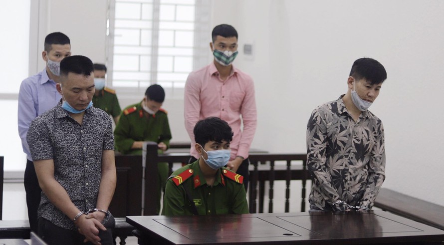 nguoi dan ong chem ke trom trong thuong lanh an 12 nam tu nguoi dan ong chem ke trom trong thuong lanh an 12 nam tu