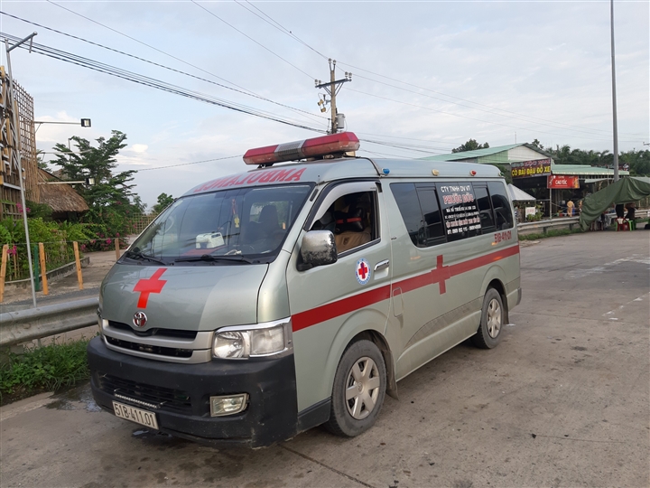 dung xe cuu thuong cho nguoi khong phai benh nhan di tu tphcm ve vinh long dung xe cuu thuong cho nguoi khong phai benh nhan di tu tphcm ve vinh long