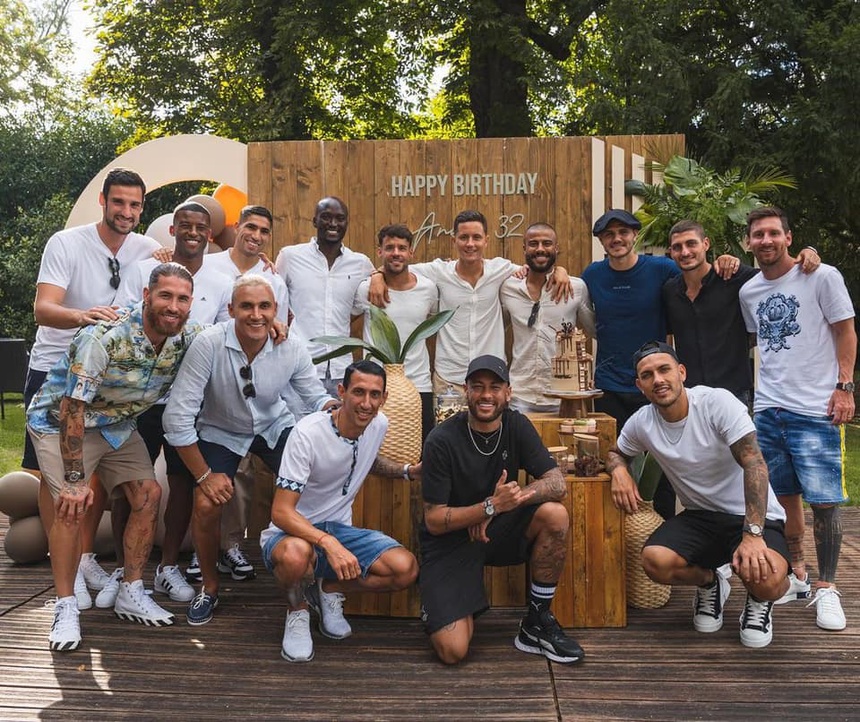 lionel messi tham du sinh nhat dong doi moi tai psg