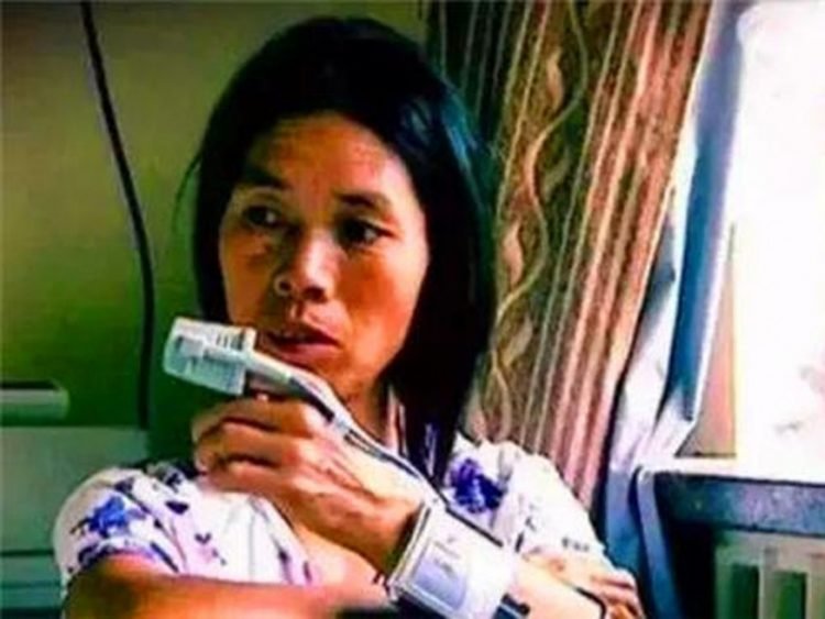 tin tuc doi song ngay 59 nu shipper gay tranh cai chi vi mot hanh dong o nga tu duong tin tuc doi song ngay 59 nu shipper gay tranh cai chi vi mot hanh dong o nga tu duong
