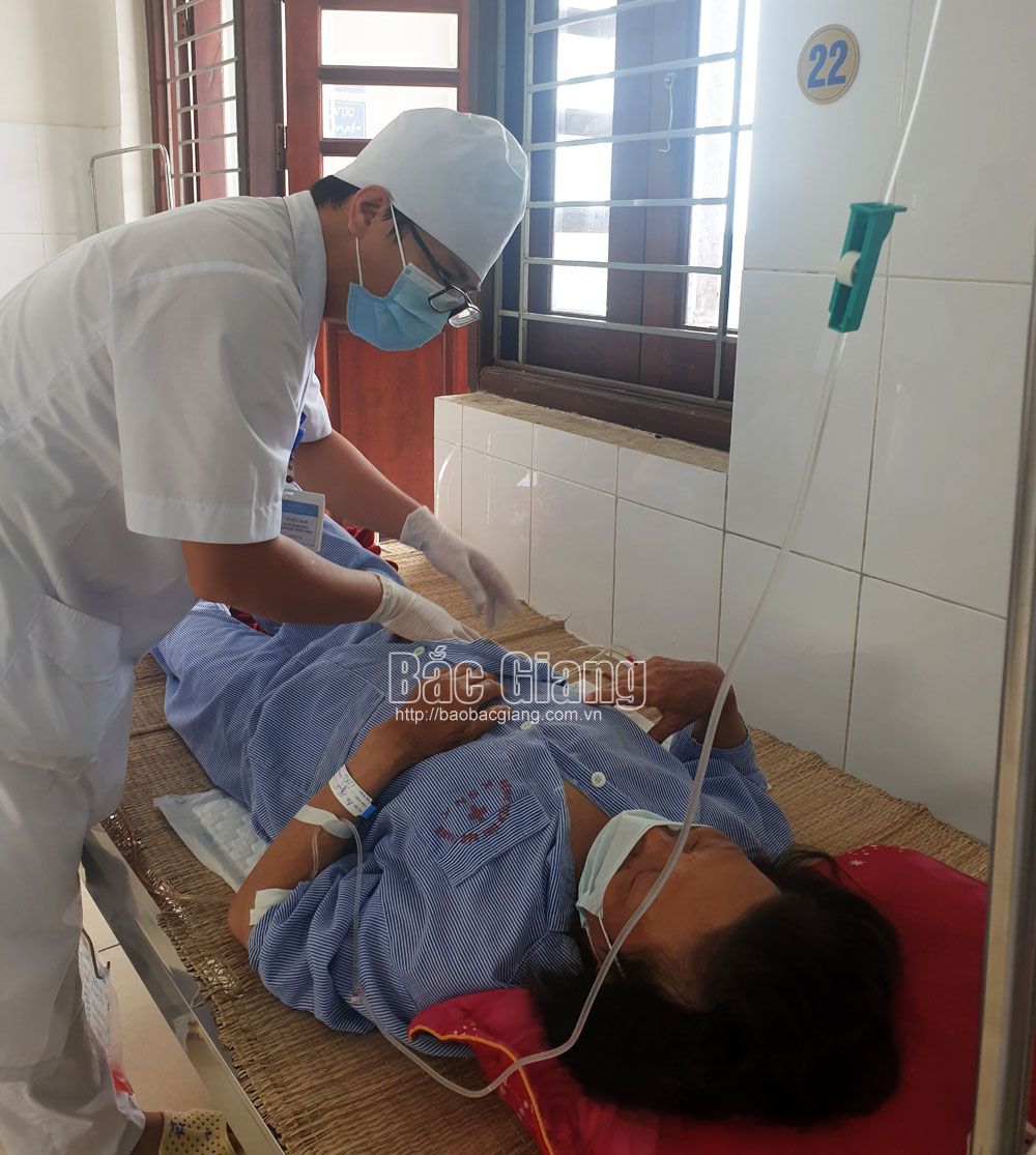 tin tuc doi song ngay 89 be trai 8 tuoi bi mui ten ban xuyen mat khi di san chuot2 tin tuc doi song ngay 89 be trai 8 tuoi bi mui ten ban xuyen mat khi di san chuot2