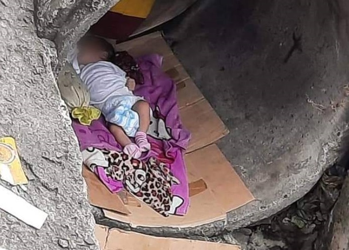 thay vat la nhu con bup be trong ong cong nguoi dan ong nhin ky thi tai mat voi canh truoc mat1 thay vat la nhu con bup be trong ong cong nguoi dan ong nhin ky thi tai mat voi canh truoc mat1
