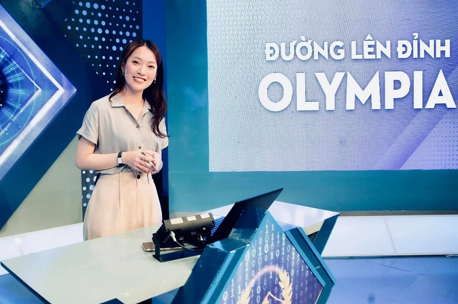 khanh vy gay an tuong voi nu cuoi thuong hieu trong lan dau len song duong len dinh olympia3 khanh vy gay an tuong voi nu cuoi thuong hieu trong lan dau len song duong len dinh olympia3