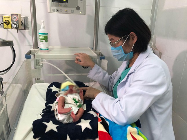 tin tuc doi song ngay 2910 hai nguoi phu nu gap tai nan hi huu trong luc cho tiem vaccine3 tin tuc doi song ngay 2910 hai nguoi phu nu gap tai nan hi huu trong luc cho tiem vaccine3