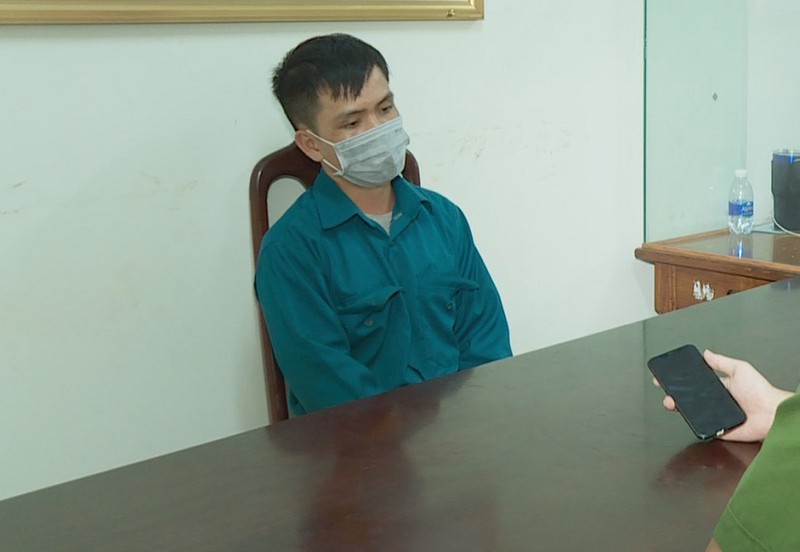 quen keo khoa balo nguoi phu nu bi giat mat dien thoai iphone xa quen keo khoa balo nguoi phu nu bi giat mat dien thoai iphone xa