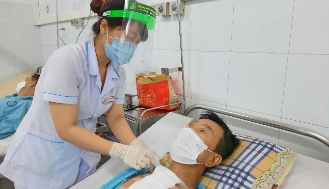 tin tuc doi song ngay 1411 cuu song nguoi dan ong 56 tuoi ngo doc methanol2 tin tuc doi song ngay 1411 cuu song nguoi dan ong 56 tuoi ngo doc methanol2