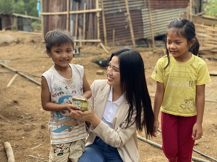 hoa hau do thi ha mang du an nhan ai nhung ngoi nha binh yen den miss world 20212 hoa hau do thi ha mang du an nhan ai nhung ngoi nha binh yen den miss world 20212