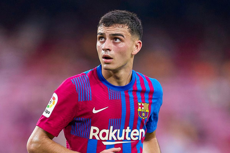 sao tre clb barcelona doat giai cau be vang 2021 sao tre clb barcelona doat giai cau be vang 2021