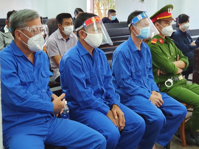 dai gia trinh suong thua nhan huong loi 800 dong lit xang gia dai gia trinh suong thua nhan huong loi 800 dong lit xang gia