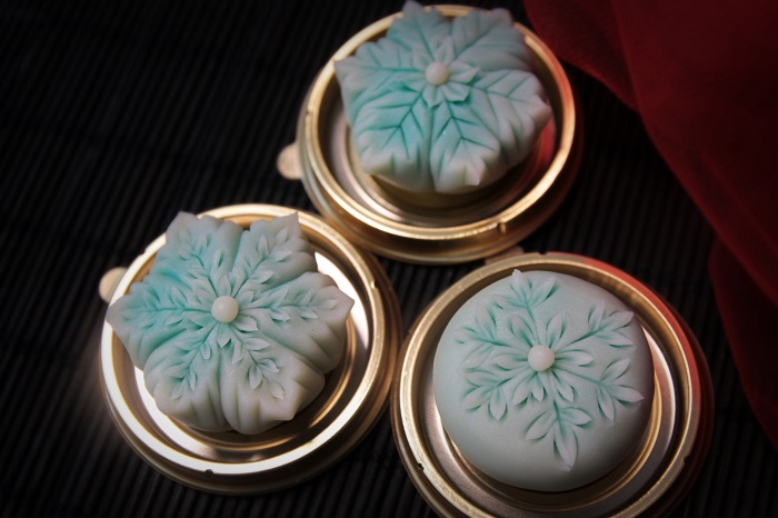 me dam sai gon tro tai lam banh wagashi tao hinh giang sinh dep toi muc khong no an4 me dam sai gon tro tai lam banh wagashi tao hinh giang sinh dep toi muc khong no an4