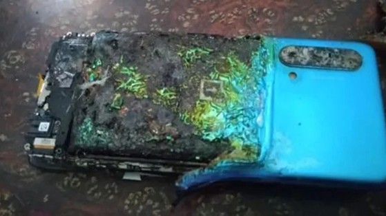 tin tuc cong nghe moi nong nhat hom nay 171 dien thoai phat no khi vua rut ra khoi tui1 tin tuc cong nghe moi nong nhat hom nay 171 dien thoai phat no khi vua rut ra khoi tui1