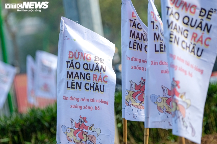 ca chep tien ong cong ong tao ve troi vua phong sinh da ngua bung vi tro bui8 ca chep tien ong cong ong tao ve troi vua phong sinh da ngua bung vi tro bui8
