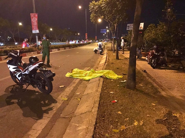 di cuop giat toi mung 1 tet thanh nien nga xe tu vong khi bo chay