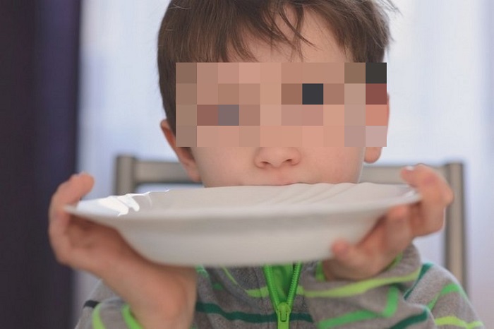 tin tuc doi song ngay 103 be 10 tuoi an lien tuc van doi vi mac benh hiem gap1