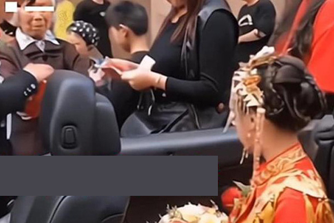 tin tuc doi song ngay 133 chu re chay khap noi vay tien vi yeu cau bat ngo cua co dau1 tin tuc doi song ngay 133 chu re chay khap noi vay tien vi yeu cau bat ngo cua co dau1