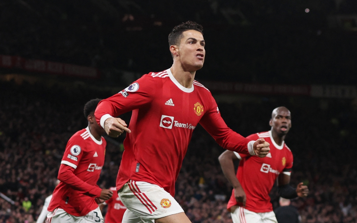 ronaldo lap hat trick tro thanh chan sut vi dai nhat the gioi ronaldo lap hat trick tro thanh chan sut vi dai nhat the gioi