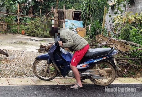 phat hien thanh nien guc chet tren xe may o quang binh phat hien thanh nien guc chet tren xe may o quang binh