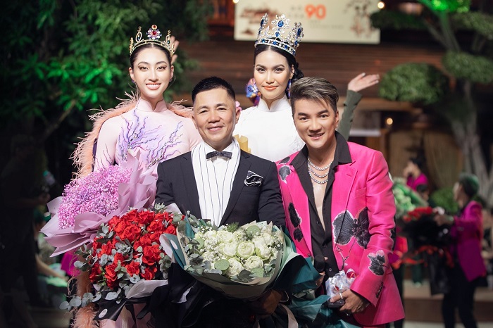 ntk dinh van tho mang da mau sac am nhac len show thoi trang go cua 9013 ntk dinh van tho mang da mau sac am nhac len show thoi trang go cua 9013