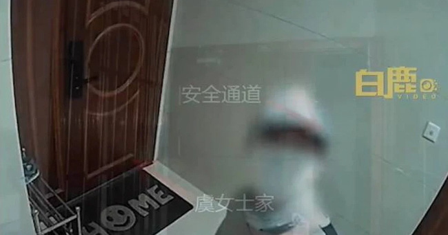 chang trai dot nhap vao nha nguoi khac loat hanh dong sau do khien dan mang can loi chang trai dot nhap vao nha nguoi khac loat hanh dong sau do khien dan mang can loi