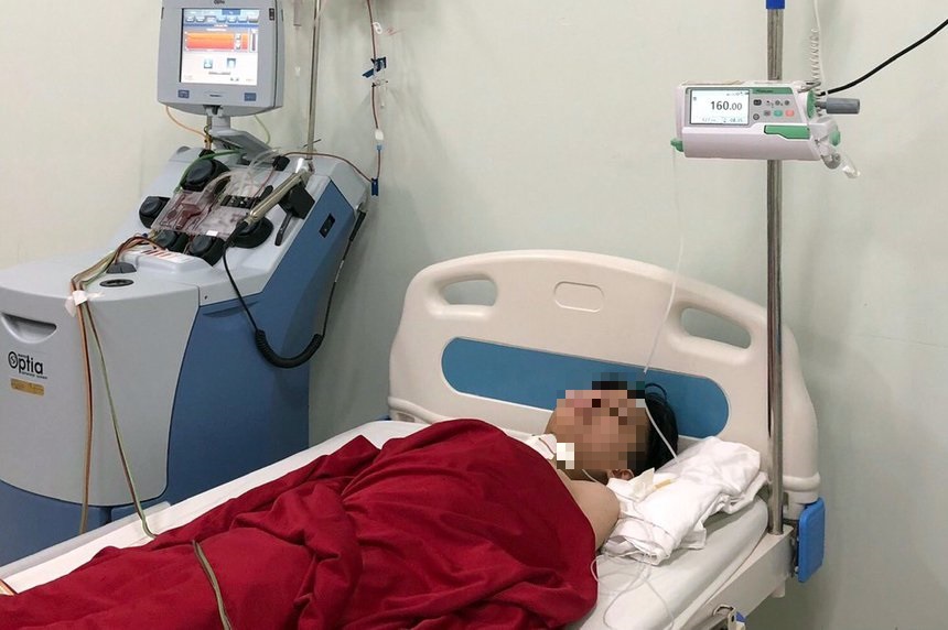 tin tuc doi song ngay 263 phau thuat lay vien soi khung trong bang quang thanh nien 27 tuoi2