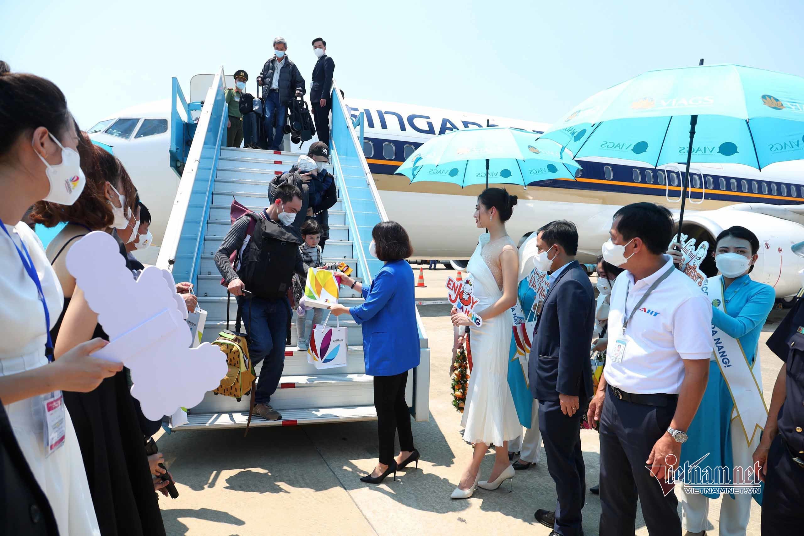 da nang don nhung vi khach quoc te dau tien sau 2 nam dich benh1 da nang don nhung vi khach quoc te dau tien sau 2 nam dich benh1