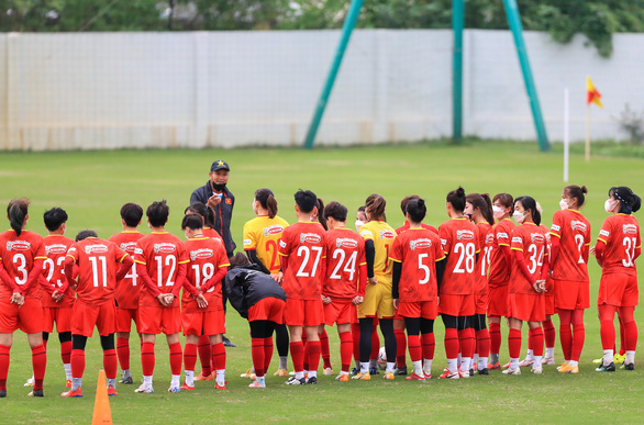 tuyen nu viet nam tap luyen buoi dau tien chuan bi cho sea games 31
