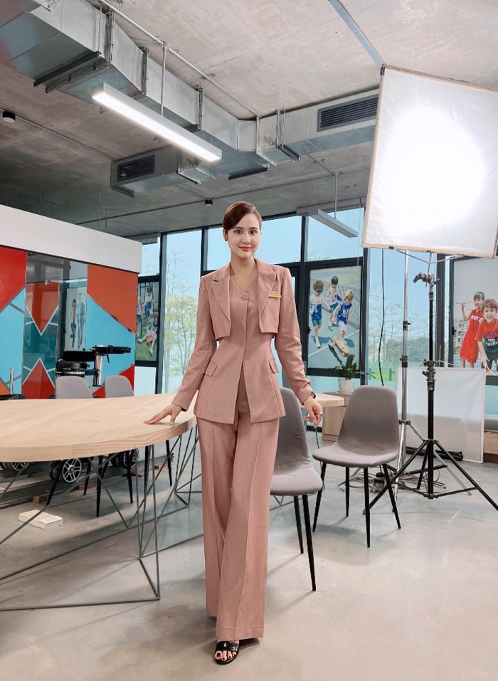 he lo tao hinh chat lu cua van trang phan minh huyen trong phan 2 thuong ngay nang ve6 he lo tao hinh chat lu cua van trang phan minh huyen trong phan 2 thuong ngay nang ve6