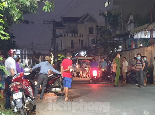 phat hien nam thanh nien tu vong ben canh xe may o binh duong