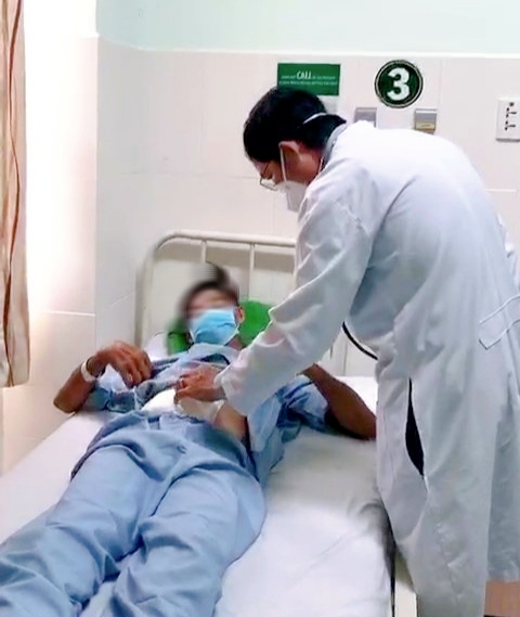 tin tuc doi song ngay 44 thanh nien mat vat quy sau khi bat ngo duoc gai la om tin tuc doi song ngay 44 thanh nien mat vat quy sau khi bat ngo duoc gai la om